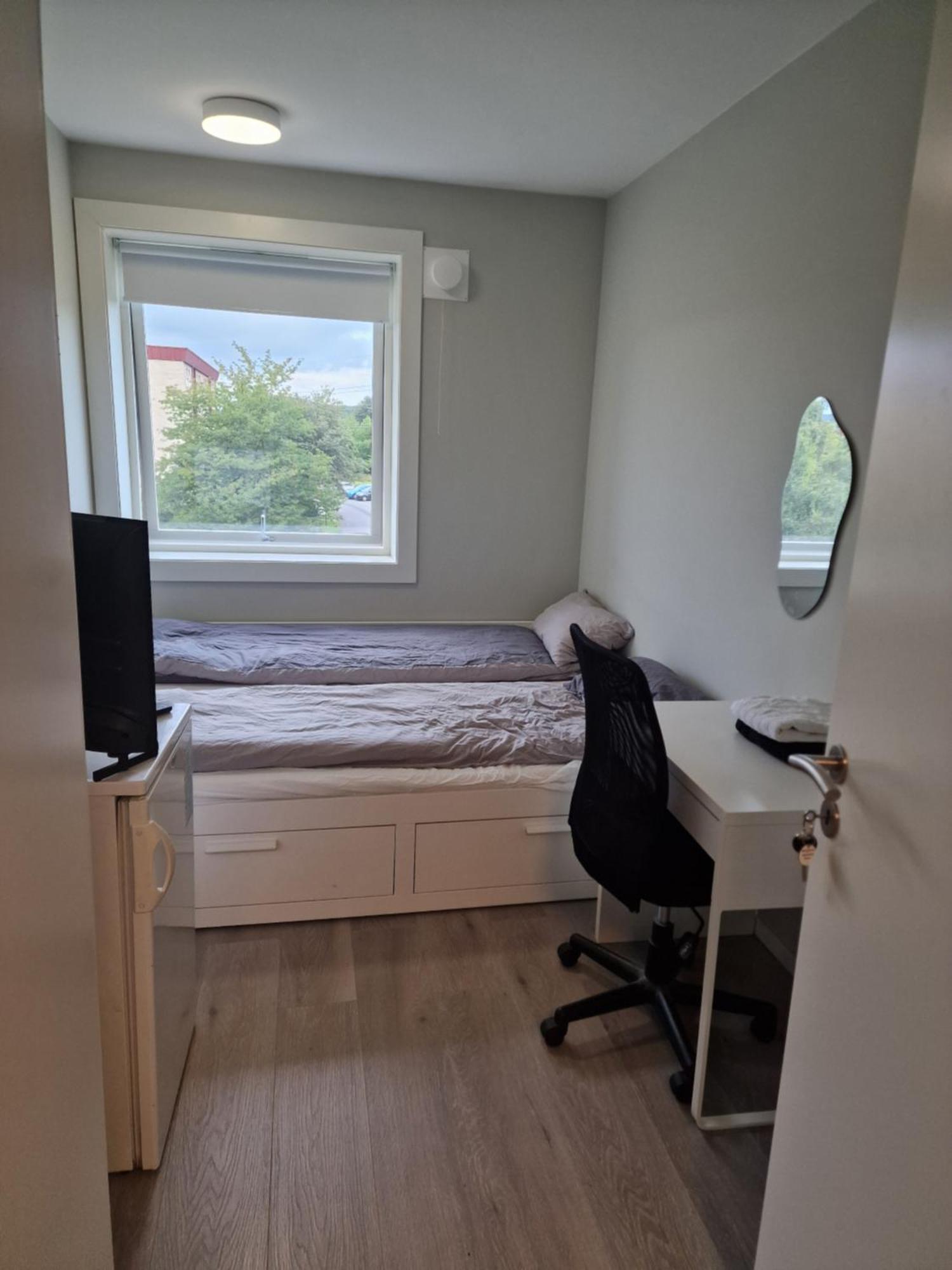 Privat Room In Shared 3 Rooms Apartment Manglerud Oslo Luaran gambar